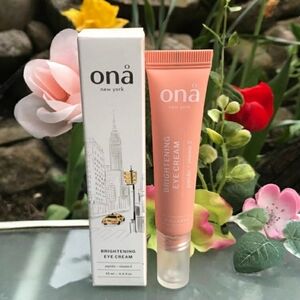 Ona Brightening Eye Cream w Peptides & Vitamin E 15 ml *BNIB